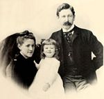 H. P. Lovecraft and parents in 1892